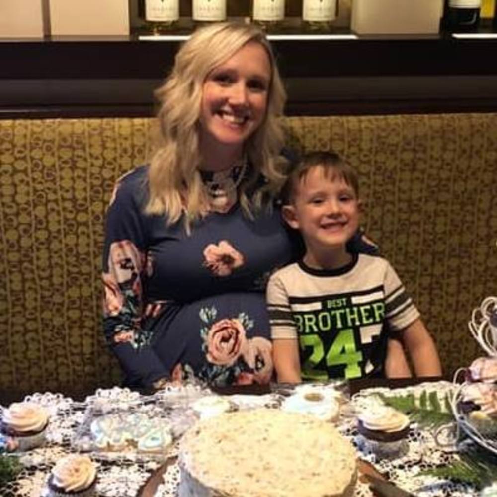 Meet your Posher, Laura